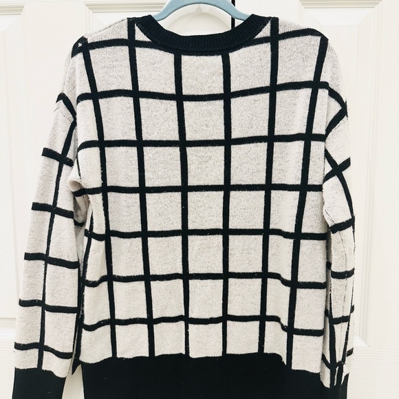 AQUA Cashmere
Windowpane Cashmere Crewneck Sweater - Picture 4 of 5